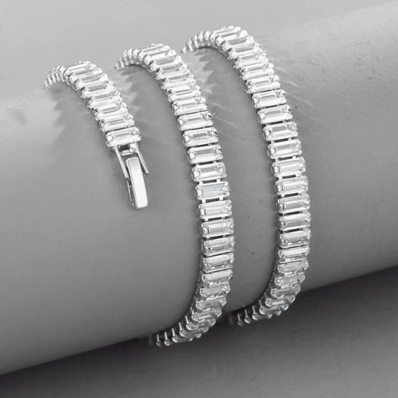 Unisex Zircon Fashionable Necklace - Picture 2 of 4